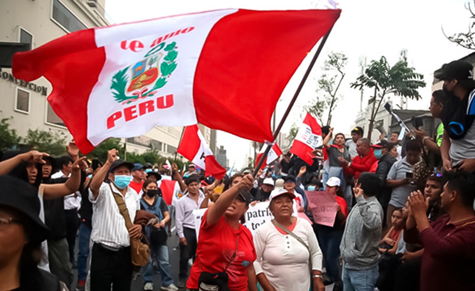 Se desmorona el «milagro» peruano