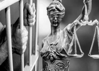 La izquierda y sus aliados, ganan de lejos