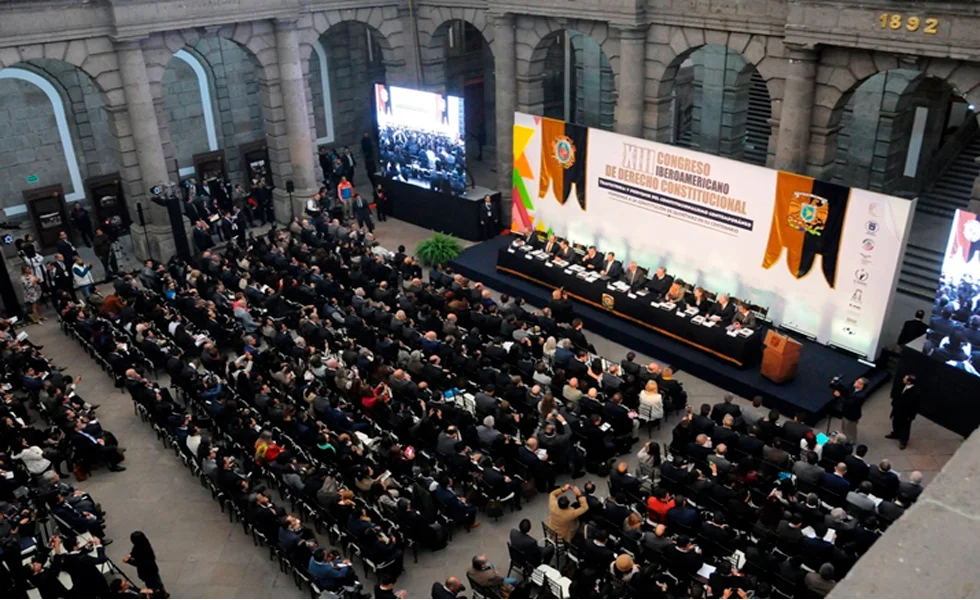 Cincuenta años de pensamiento constitucional latinoamericano