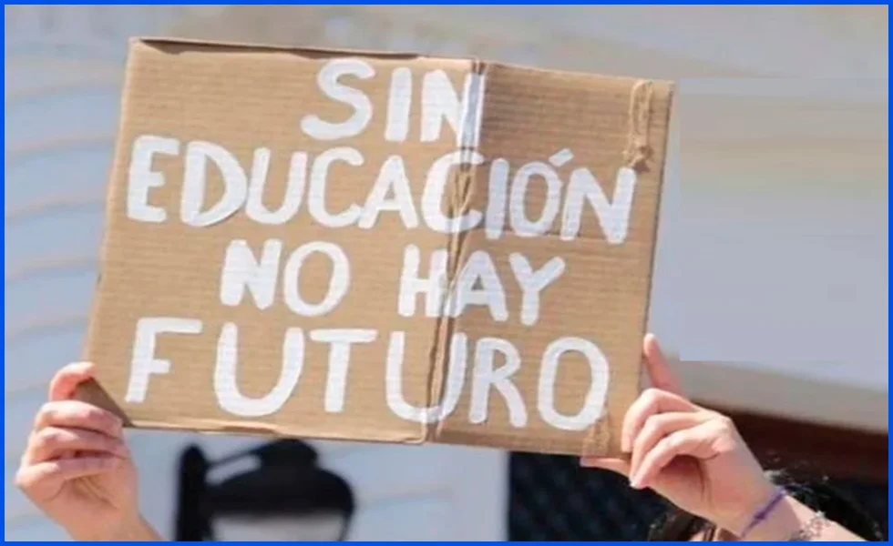 La educación escolar en el Perú