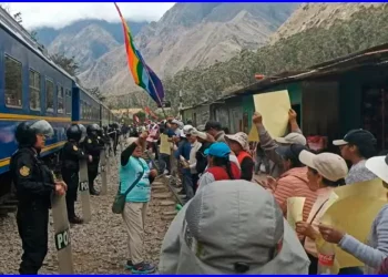 El monopolio se corrige con competencia, no a dedo